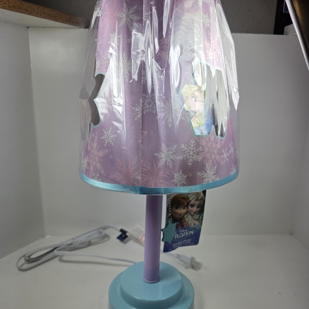 Frozen Table Lamp - Picture 10 of 16
